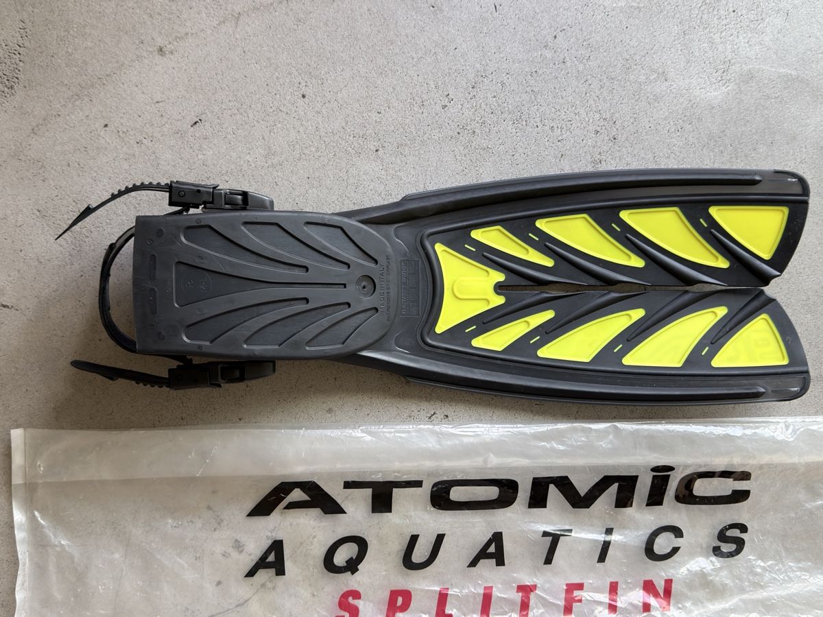Pinne, Maschere & Boccagli: Atomic Aquatics SplitFin Tauchflossen M-L mit Originalbeutel – Usato da Zürich venduto da wiedese 3
