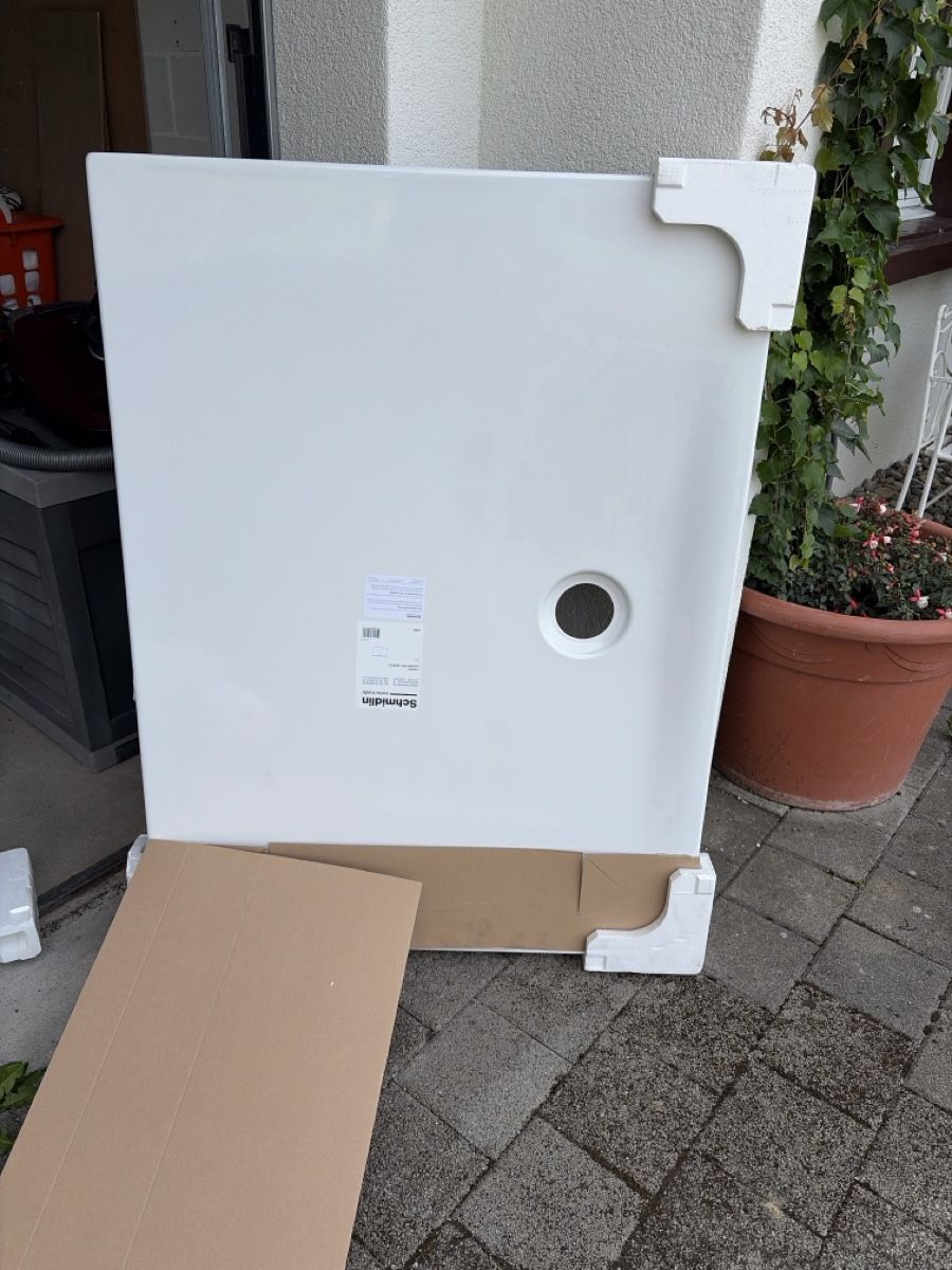 Schmidlin Duschen: Duschenwanne Schmidlin – Neu (gemäss Beschreibung) aus Eschenbach SG von Jerry697