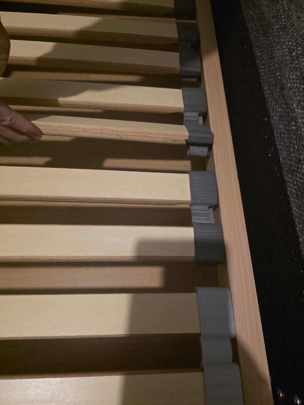 Interio Betten: Polsterbett grau 160×200 Interio – Gebraucht aus Emmenbrücke von stojo 5