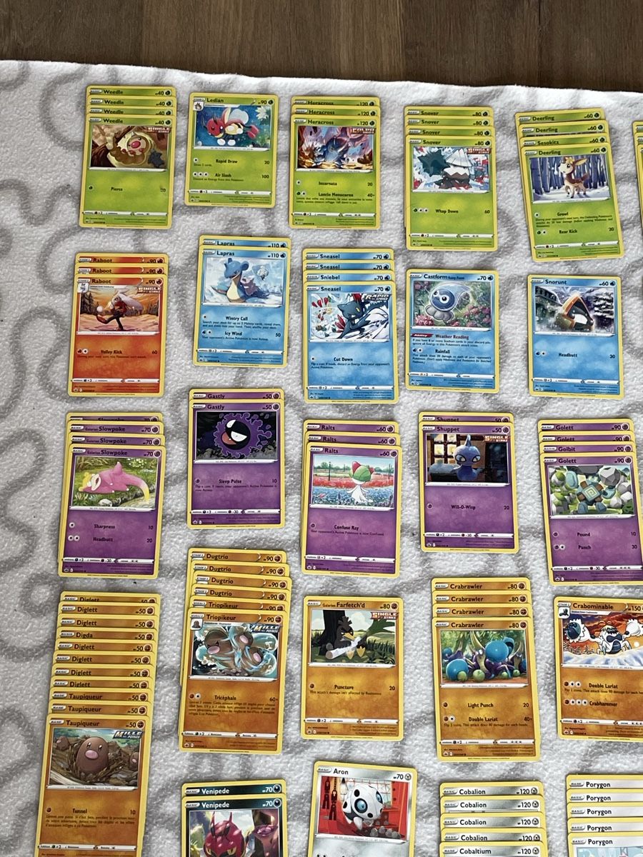Pokémon Carte collezionabili: Carte Pokémon – Nuovo (secondo la descrizione) da Dompierre FR venduto da matmath 1