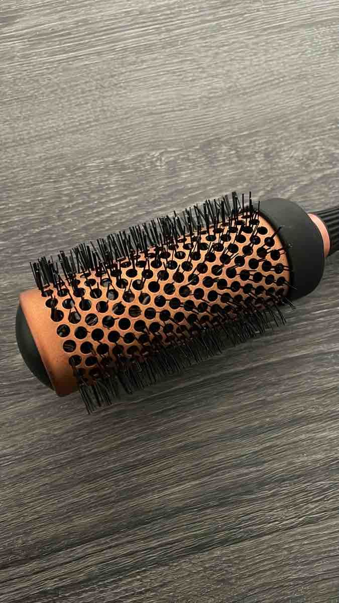 Altro per la cura dei capelli: Brushart - Rundhaarbürste – Usato da Glattpark (Opfikon) venduto da Rusalkaa 2