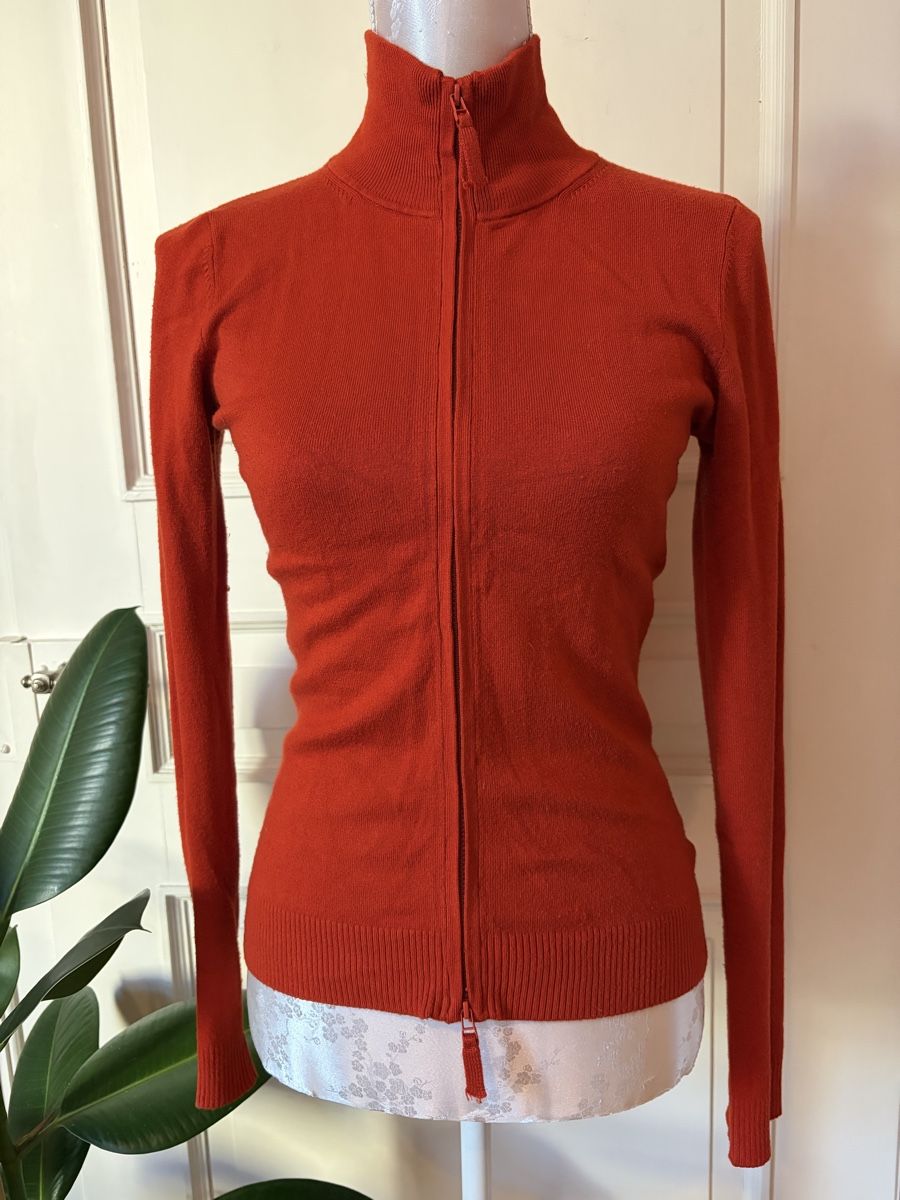 Lots de vêtements: Damen Kleidung 4er Set – D'occasion à St. Gallen par Debi. 3
