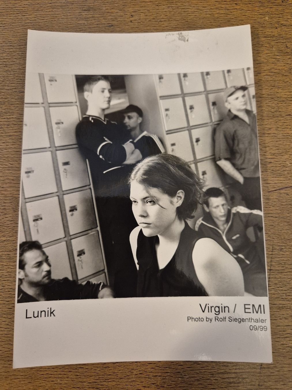Foto & Immagini: Pressefoto Lunik – Usato da Thun venduto da Kissthis