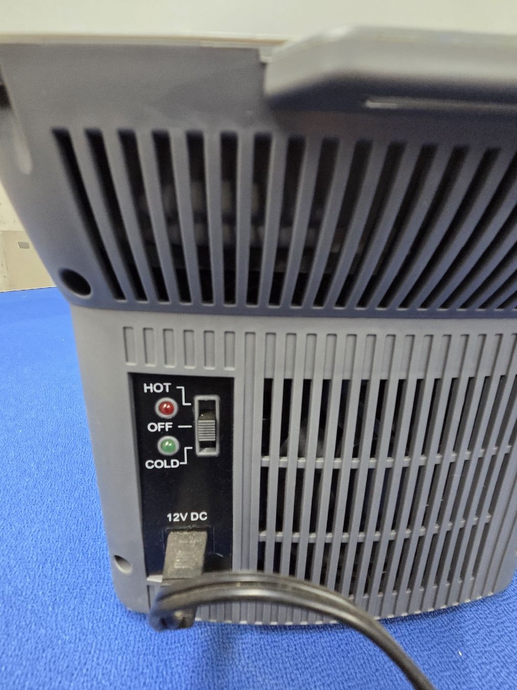 Dometic Frigoriferi & Refrigeratori: Dometic TB08 Kühlbox 12V DC  – Usato da Oberhasli venduto da General-Dealer 5