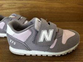 New Balance Sneaker rosa, Grösse 27.5