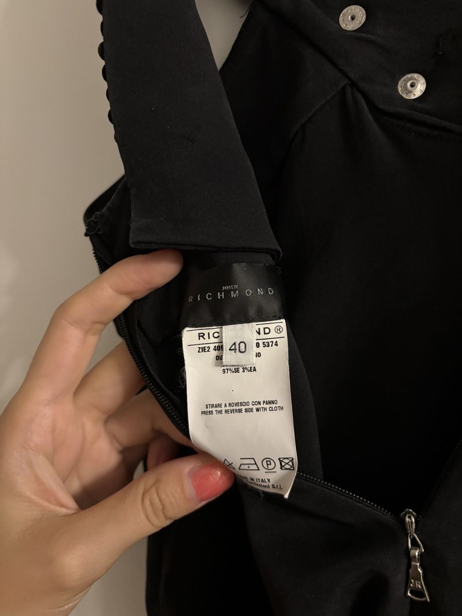 Kleider: Schwarzes Cocktail Kleid Grösse S – Gebraucht aus Einsiedeln von sab_g2v5 2