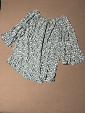 Bluse mit Blumenmuster, Grösse M / S