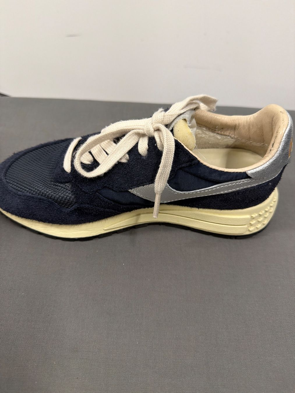 Autry Chaussures femmes: Sneaker Autry dunkelblau Grösse  37 – D'occasion à Tägerwilen par TinaLupu 4