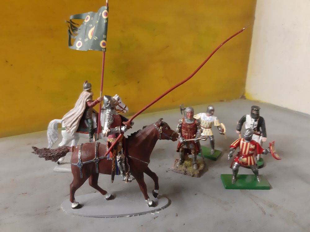 Jouets: Guerriers du Moyen-âge,  plomb – D'occasion à Monthey par Jmbois 2