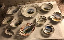 10 Stück Schalen und Teller mit diversen Souvenir-Motiven