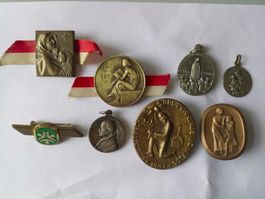 Plaketten , Abzeichen, 1. August, Bruder Klaus 1947 etc.