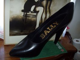 SCHÖNER BALLY DAMEN PUMPS /REKLAME