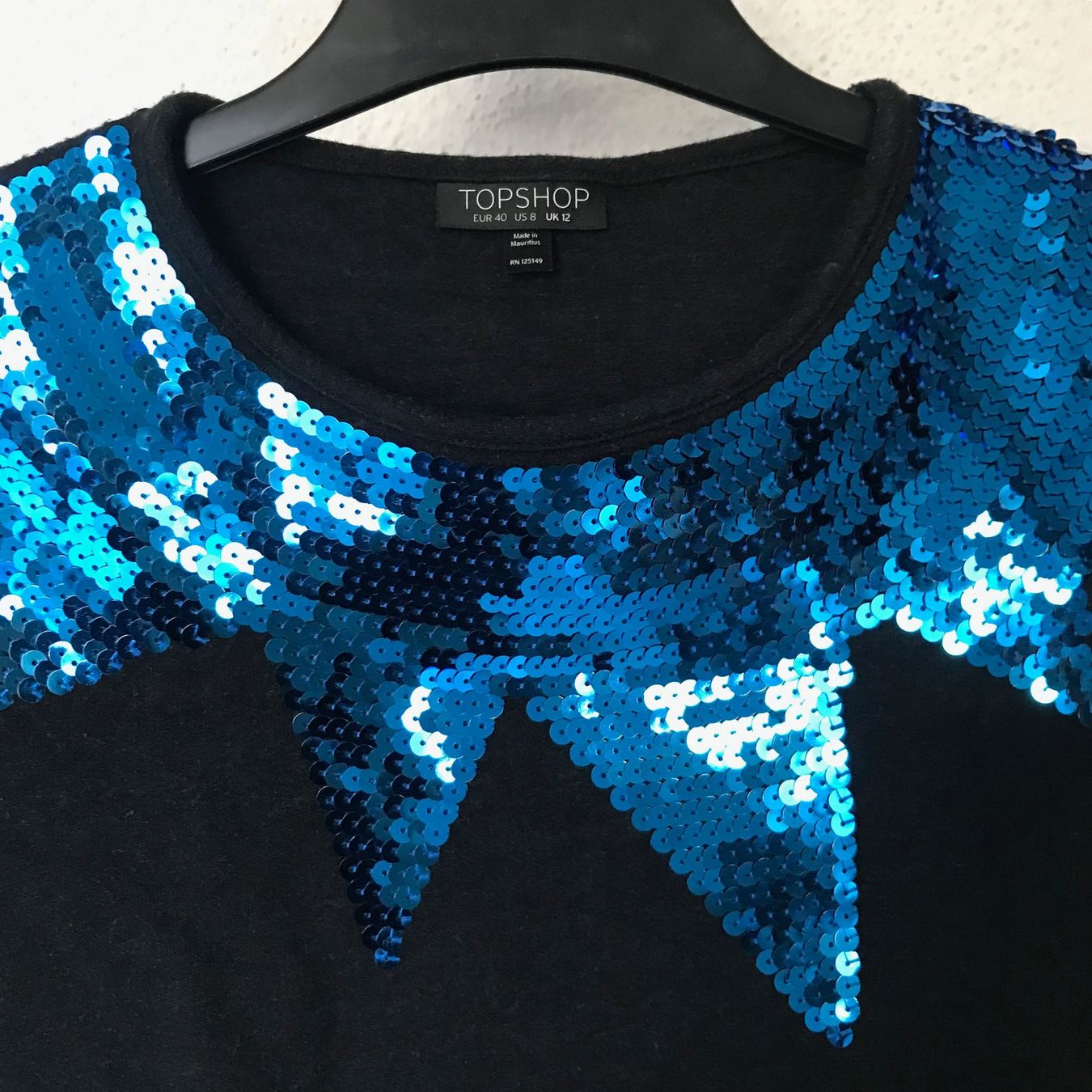 Pullover & Sweatshirts: Pullover TOPSHOP mit Pailetten, Gr.40 – Gebraucht aus Zürich von Caro55 1