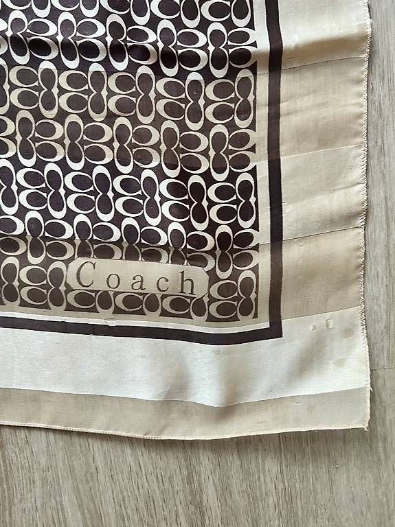 Foulards & écharpes: Foulard Coach – D'occasion à Canobbio par iro_9wqn 1