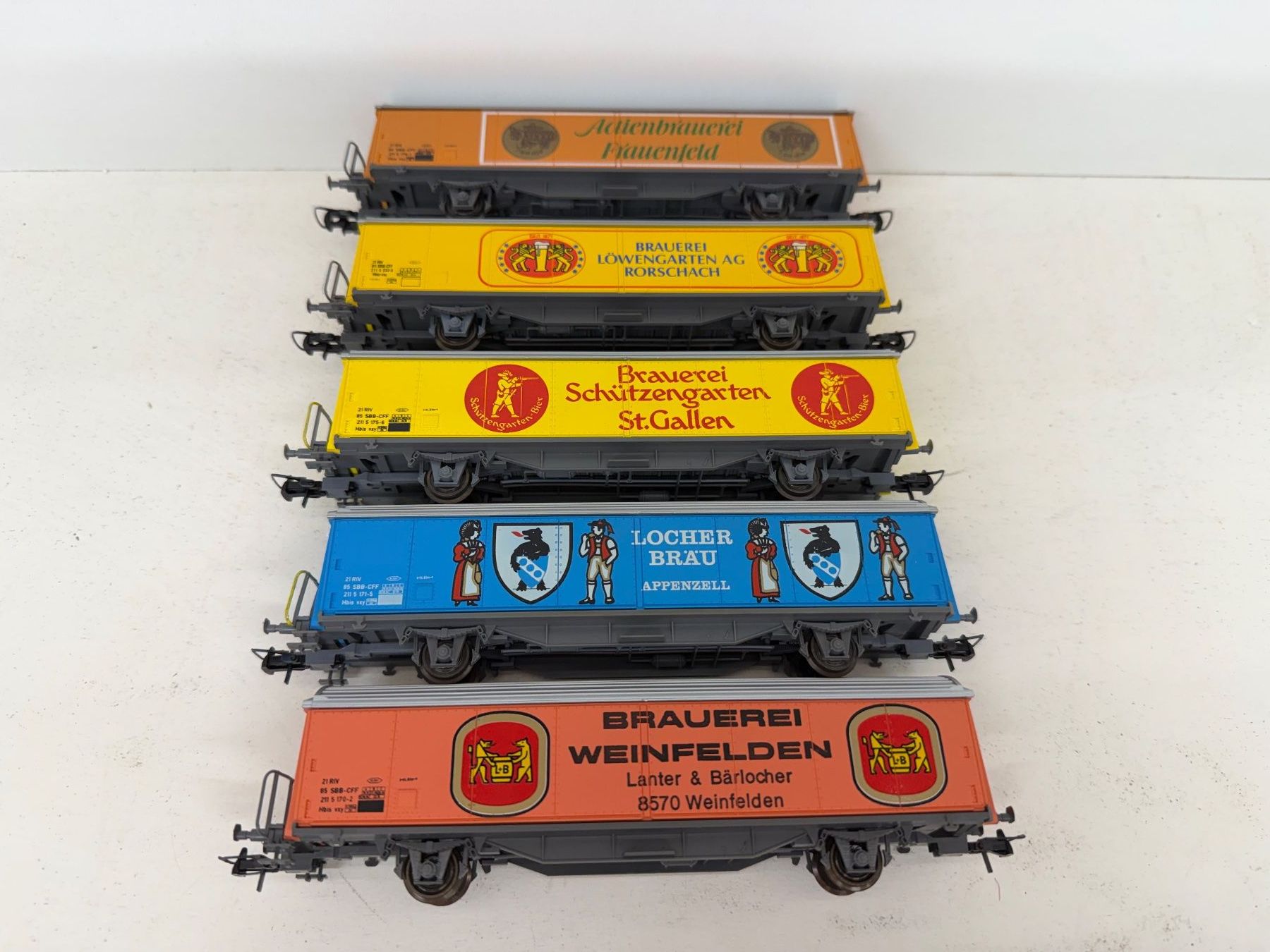 Roco Modellini di ferrovie: Roco  4340K +  291016 Güterwagen Bier - Set SBB – Usato da Büsserach venduto da ModellbahnDepot 2
