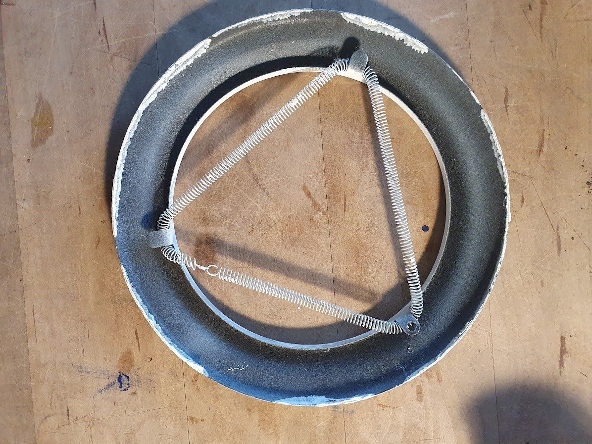 Altri mobili d'antiquariato: Ofenrohrstutzen mit Rosette – Usato da Zürich venduto da loosebone 4