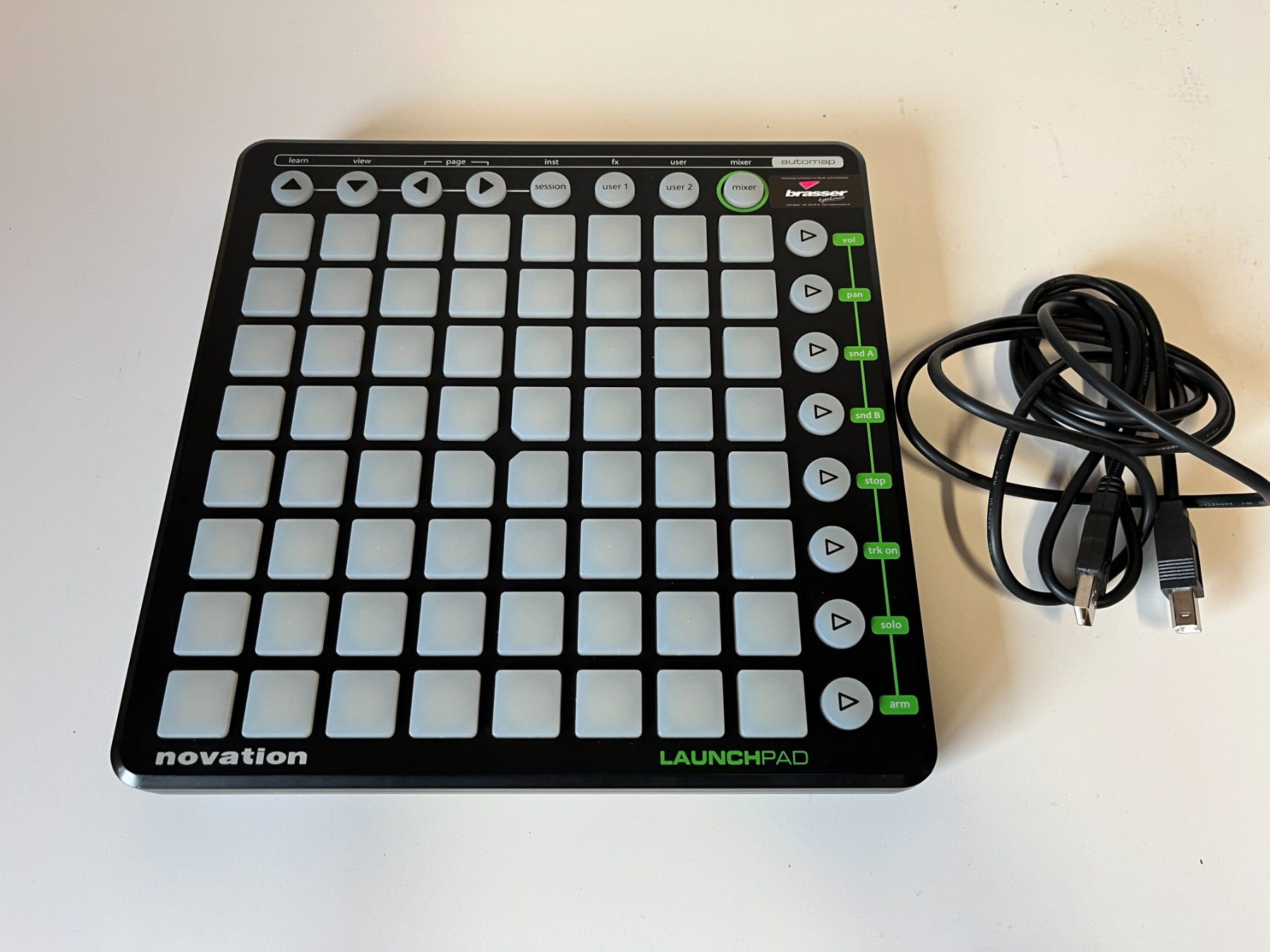 Novation Strumenti musicali: NOVATION ableton Launchpad inkl. Transportkoffer – Usato da Zizers venduto da fiduciar