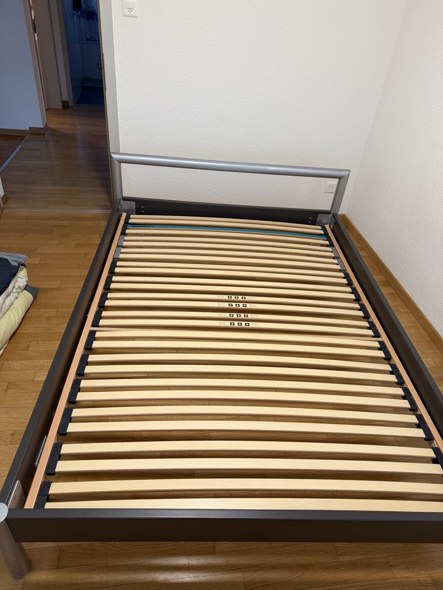 Betten: Bett 140x200 – Gebraucht aus Wigoltingen von jasi_02 1