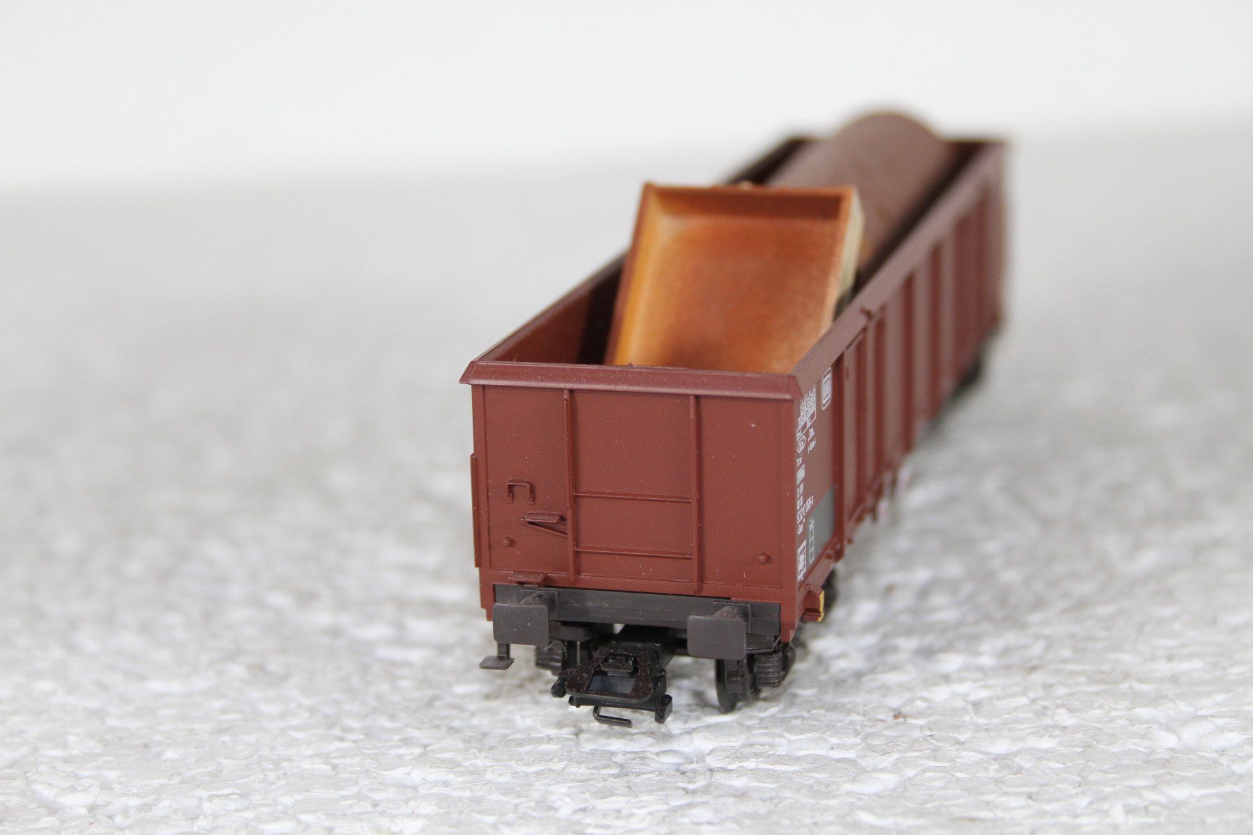 Märklin Modellini di ferrovie: Märklin DB Eaos mit Ladung (2) – Usato da Triesen venduto da gleis8 2