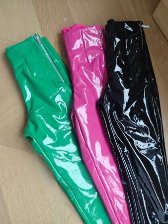 CALZEDONIA Lackleder Hosen 3 Stk. NEU