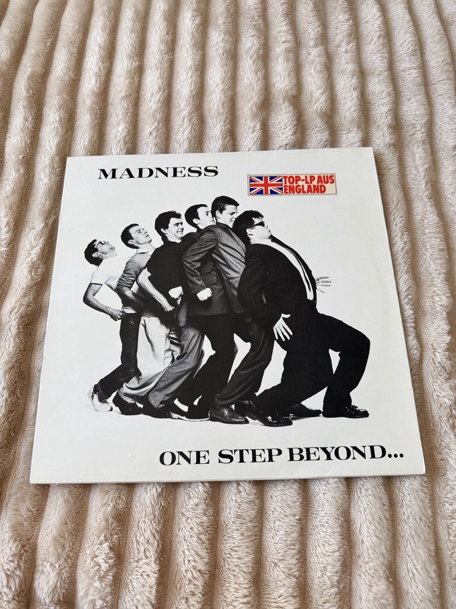 Dischi in vinile: Madness – One Step Beyond vinyles  – Usato da Bussigny venduto da Serena2009