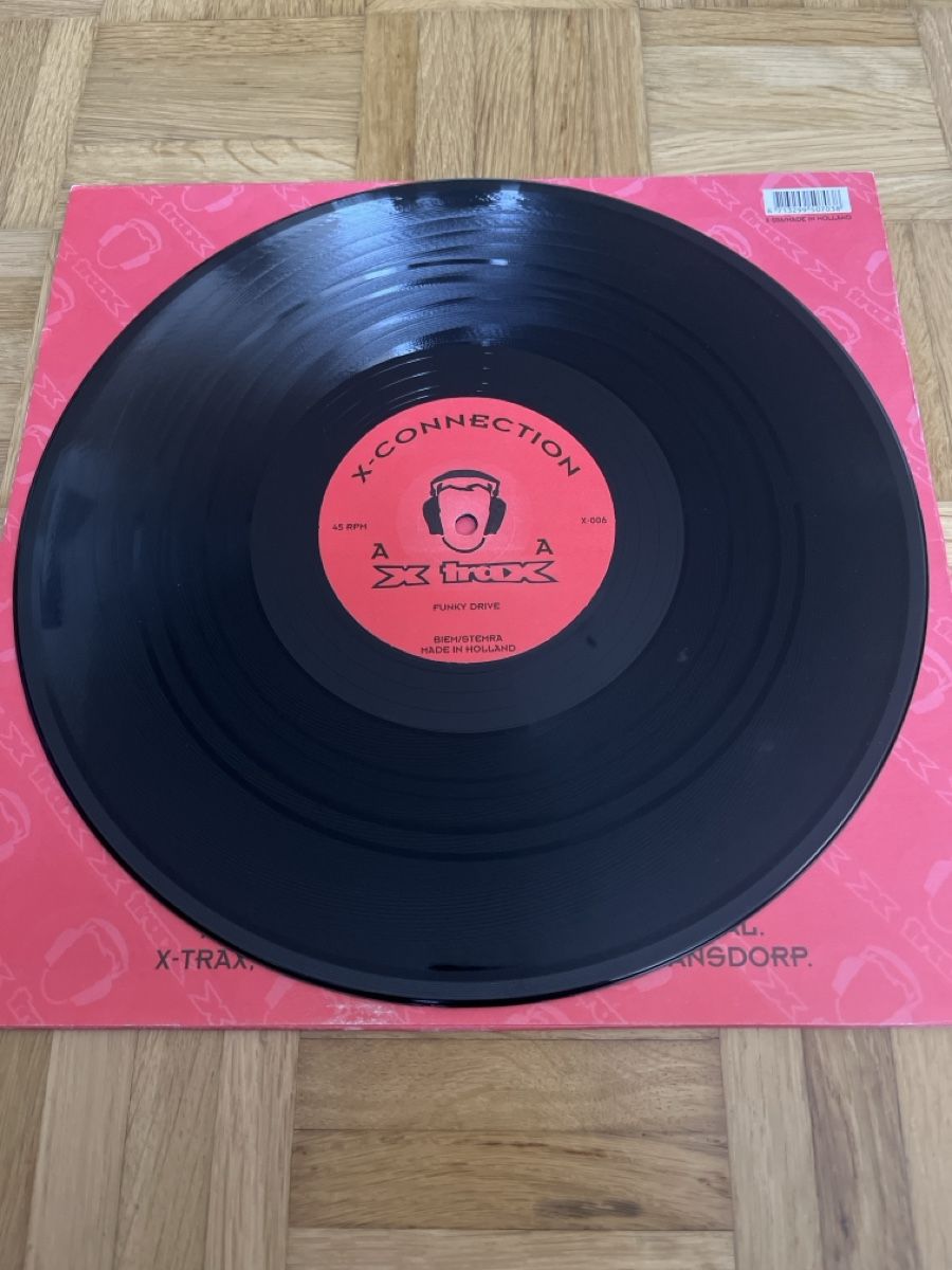 Dischi in vinile: X-Connection Techno / Acid Vinyl – Usato da Wangen b. Olten venduto da break72 3