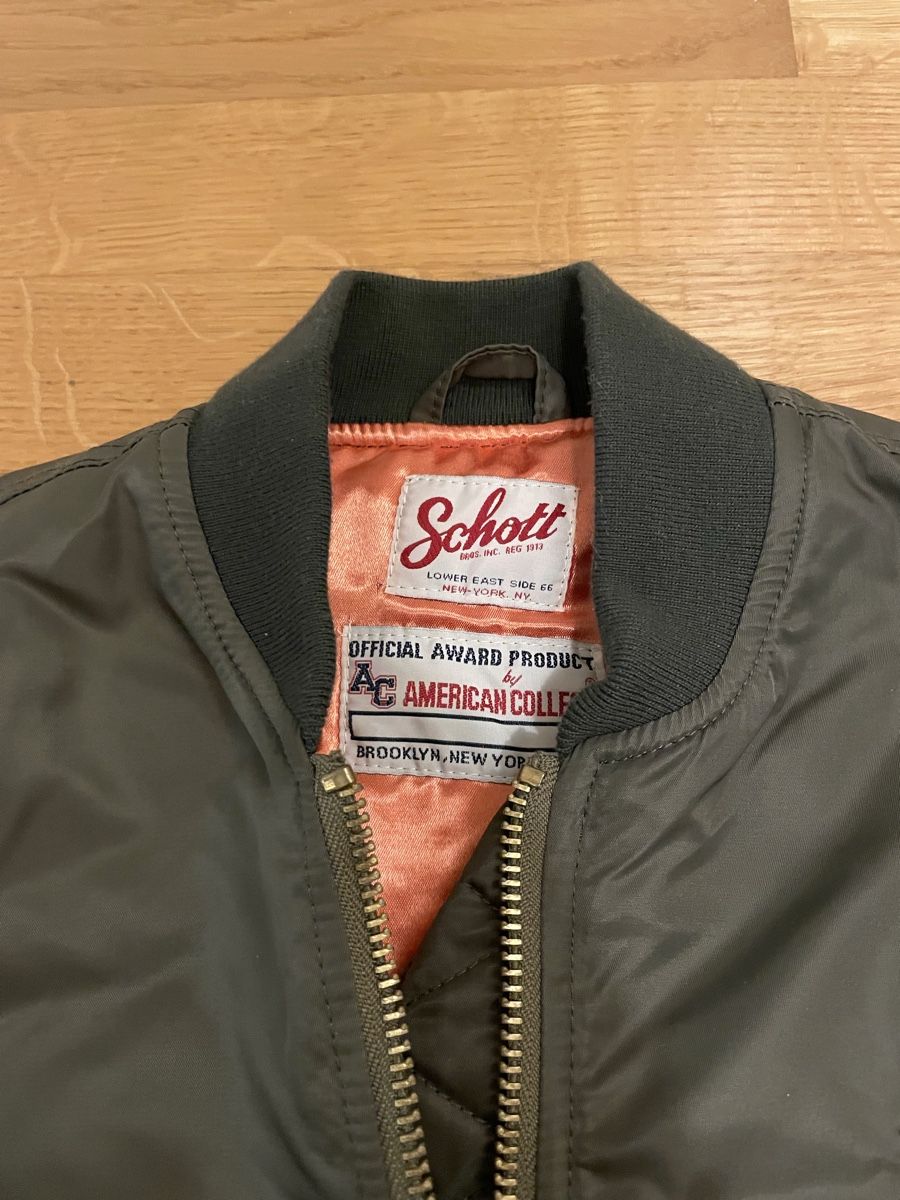 Schott Jacken: Schott Bomberjacke Olive – Gebraucht aus Zürich von Tinu_85 1
