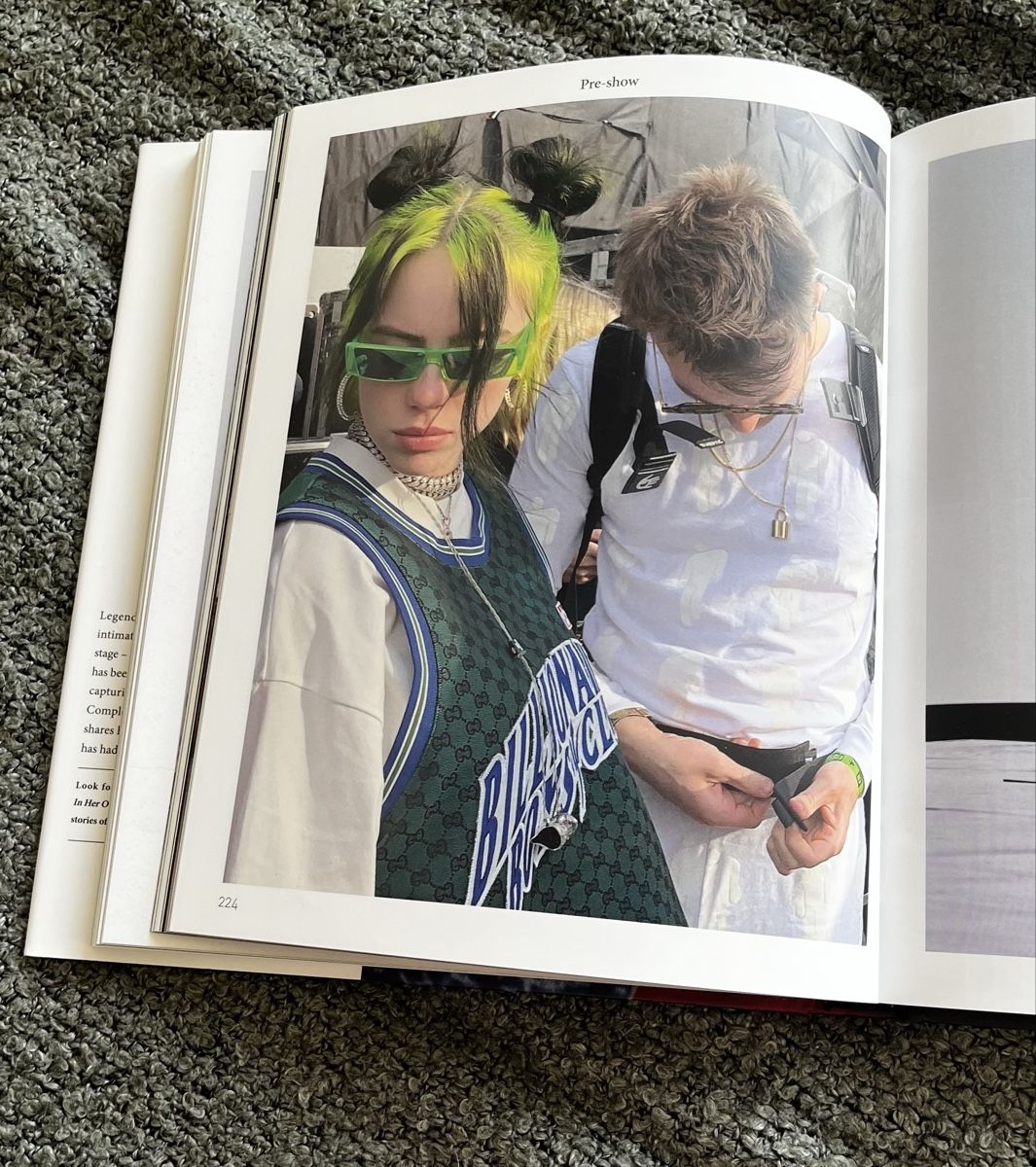 Libri: Billie Eilish book – Nuovo (secondo la descrizione) da Uster venduto da serina_7vhn 2