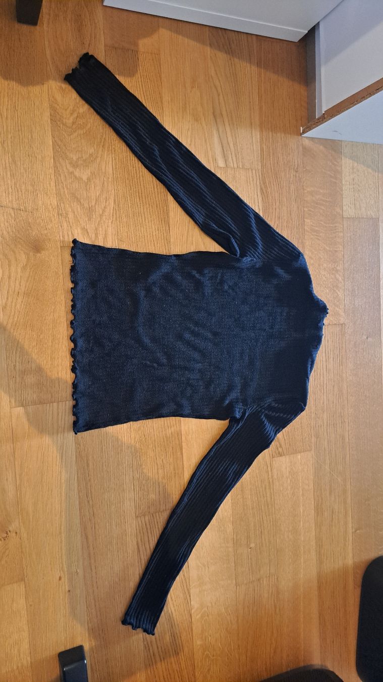 Only Pullover & Sweatshirts: Langarmshirt Only Schwarz XS – Gebraucht aus Seengen von ja6_65wp 2