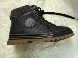 Boots   (neuwertig)   Gr. 38. gefüttert