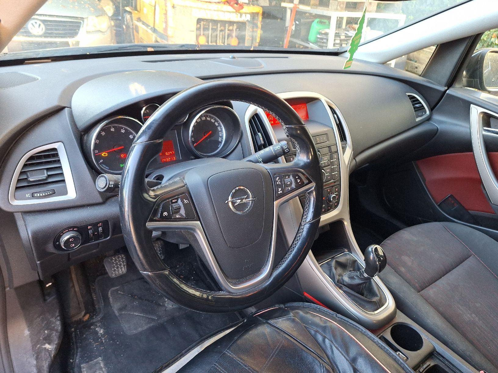 Opel Automobili: Opel Astra  J 14 NET – Usato da St. Gallen venduto da AutoSG 7