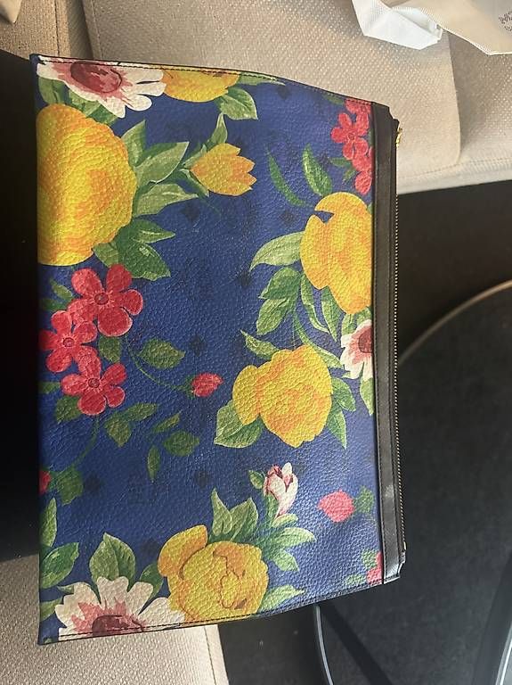 Borse da donna: MCM Clutch – Usato da Winterthur venduto da mautenin 3