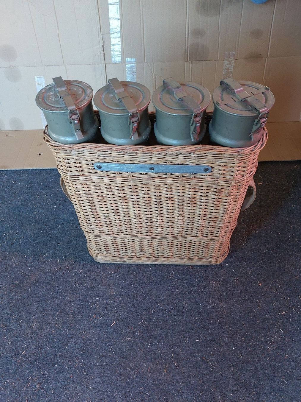 Tutte le decorazioni: Panier porte obus – Usato da Grandval venduto da Gloux75