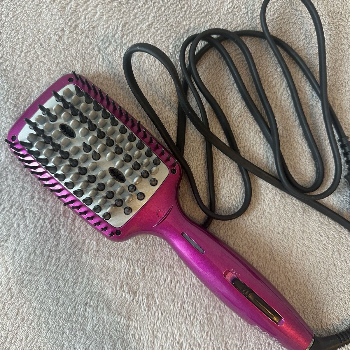Sonstige Haarpflege: Brosse lissante Babyliss – Gebraucht aus Givisiez von dor_xb9k 1