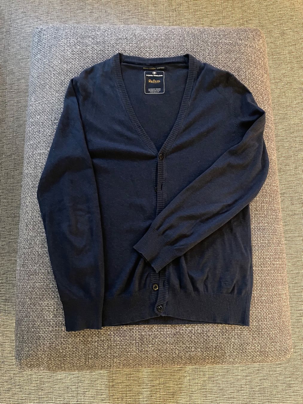 Maglioni & Felpe: Nice cardigan – Usato da Genève venduto da ost_h6xb
