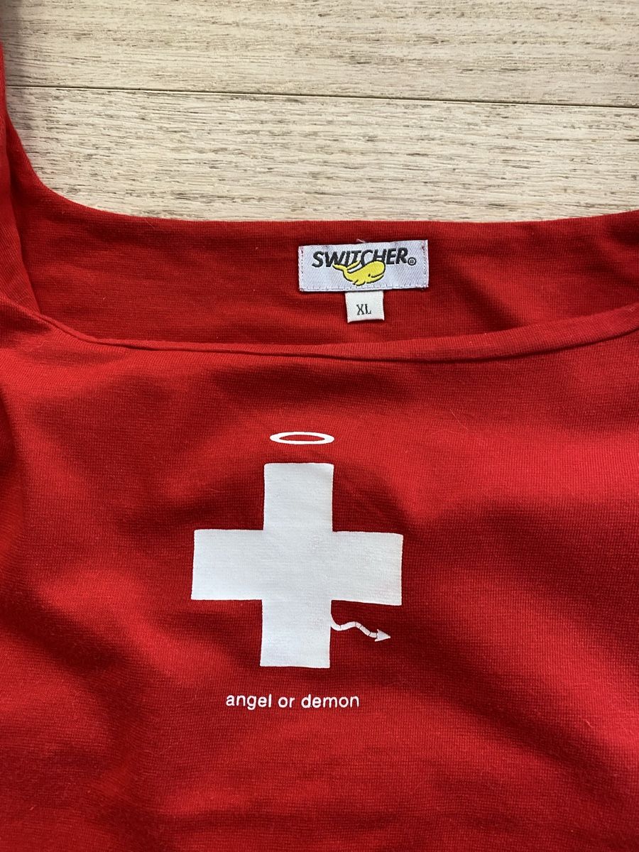 Switcher T-Shirts: Vintage y2k rotes T-Shirt – Gebraucht aus Ottikon von lo99 1