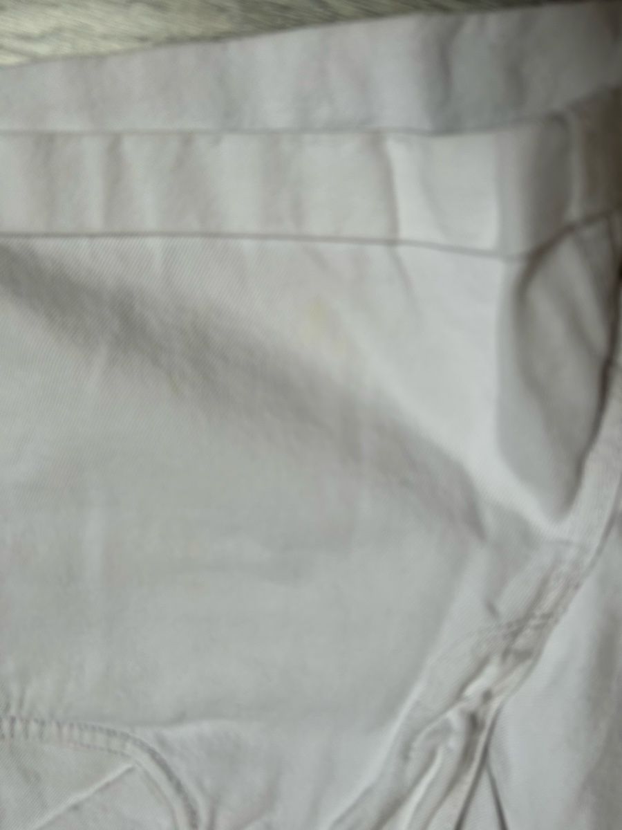 H&M Jeans: Short blanc H&M, taille 40 – Gebraucht aus Genève von and_k79x 1