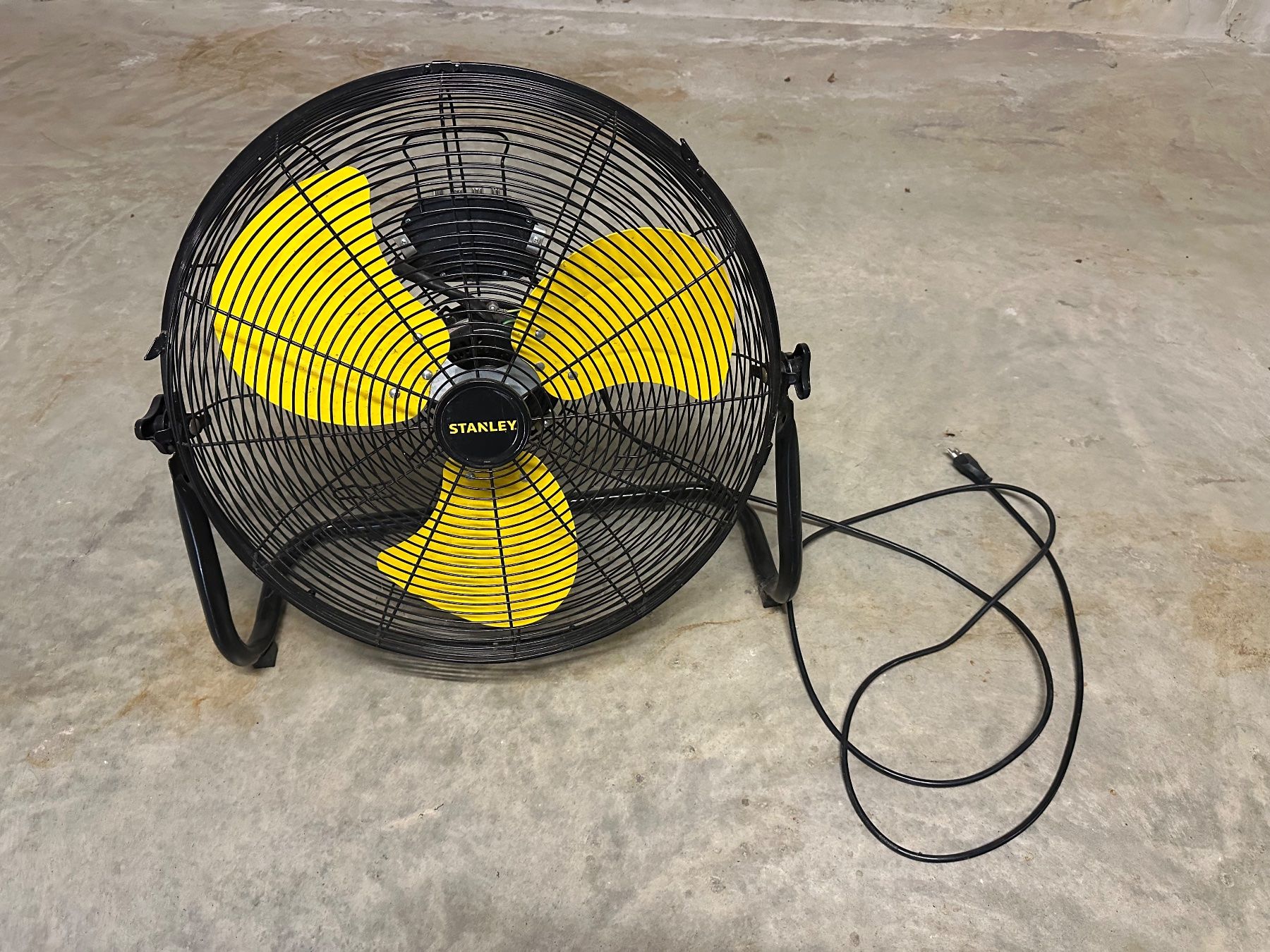Stanley Ventilatori: Stanley floor fan – Usato da Gingins venduto da see_s9xy 2