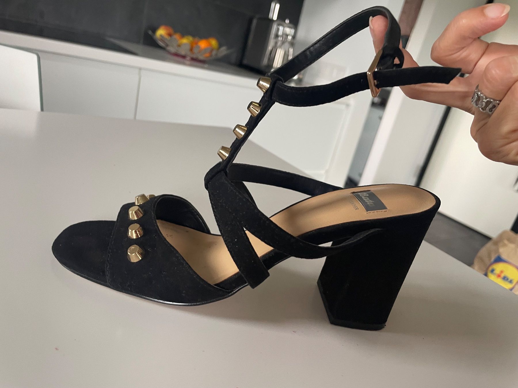 Scarpe da donna: 2 Paar Sandalen, Echleder, Bata, Grösse 38 – Usato da Coldrerio venduto da Theres2004 1