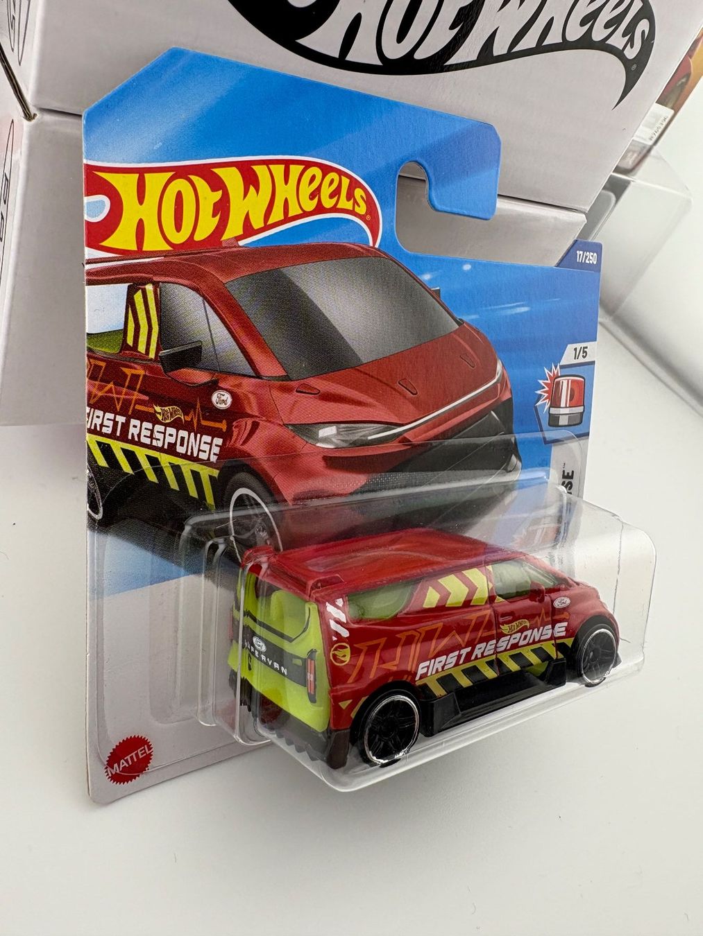 Hot Wheels Modellautos: Hot Wheels Ford Performance Supervan 4 *Treasure Hunt* 2025 – Neu und originalverpackt aus Flawil von HeisseReifen 3