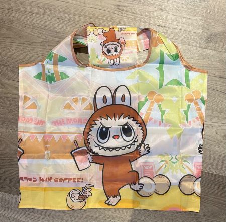Tasche mit Labubu Motiv