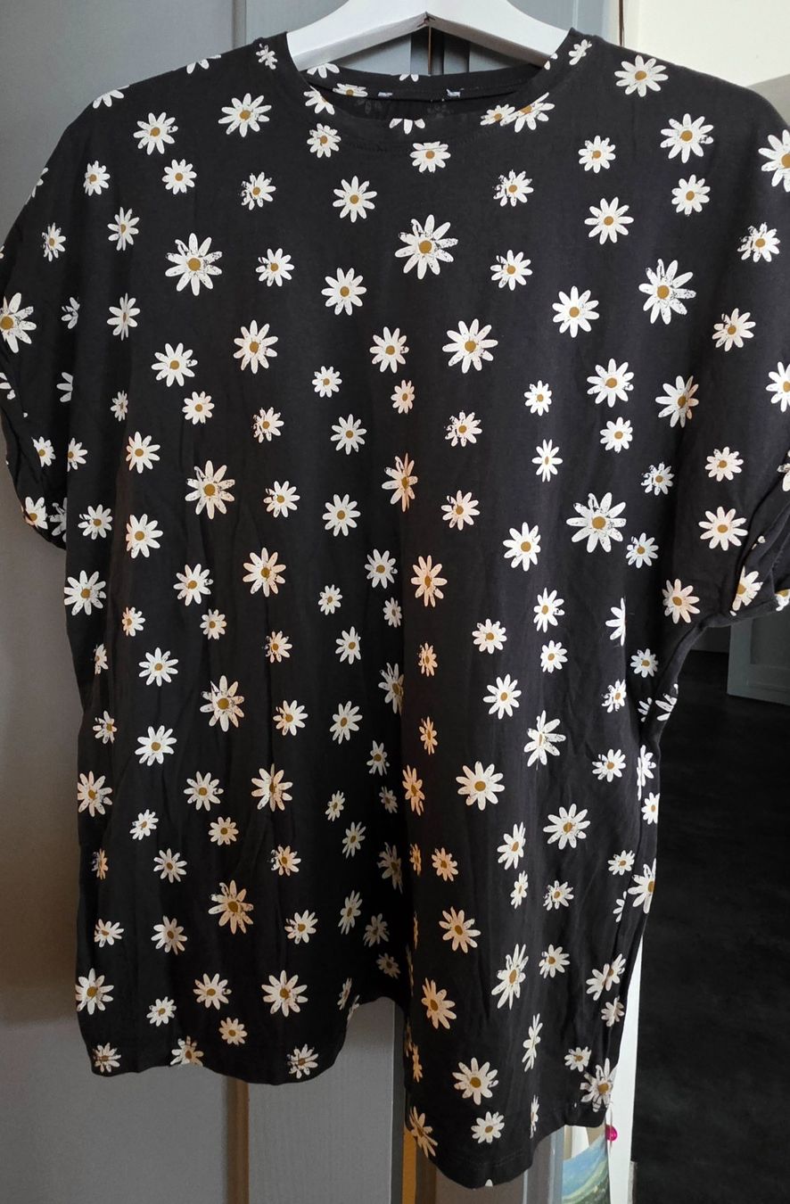 T-Shirts: Tshirt Taille XL – Gebraucht aus Yverdon-les-Bains von van_dq65