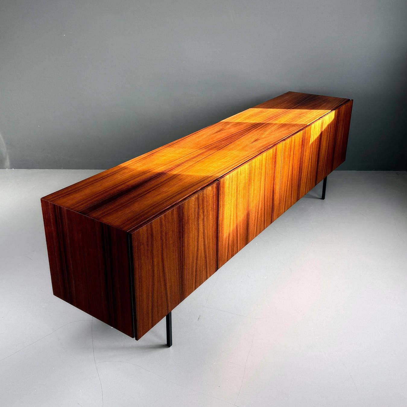 Credenze: Dieter Wäckerlin Sideboard B40 in Palisander, Idealheim – Usato da Uetikon am See venduto da StudioVintage 9
