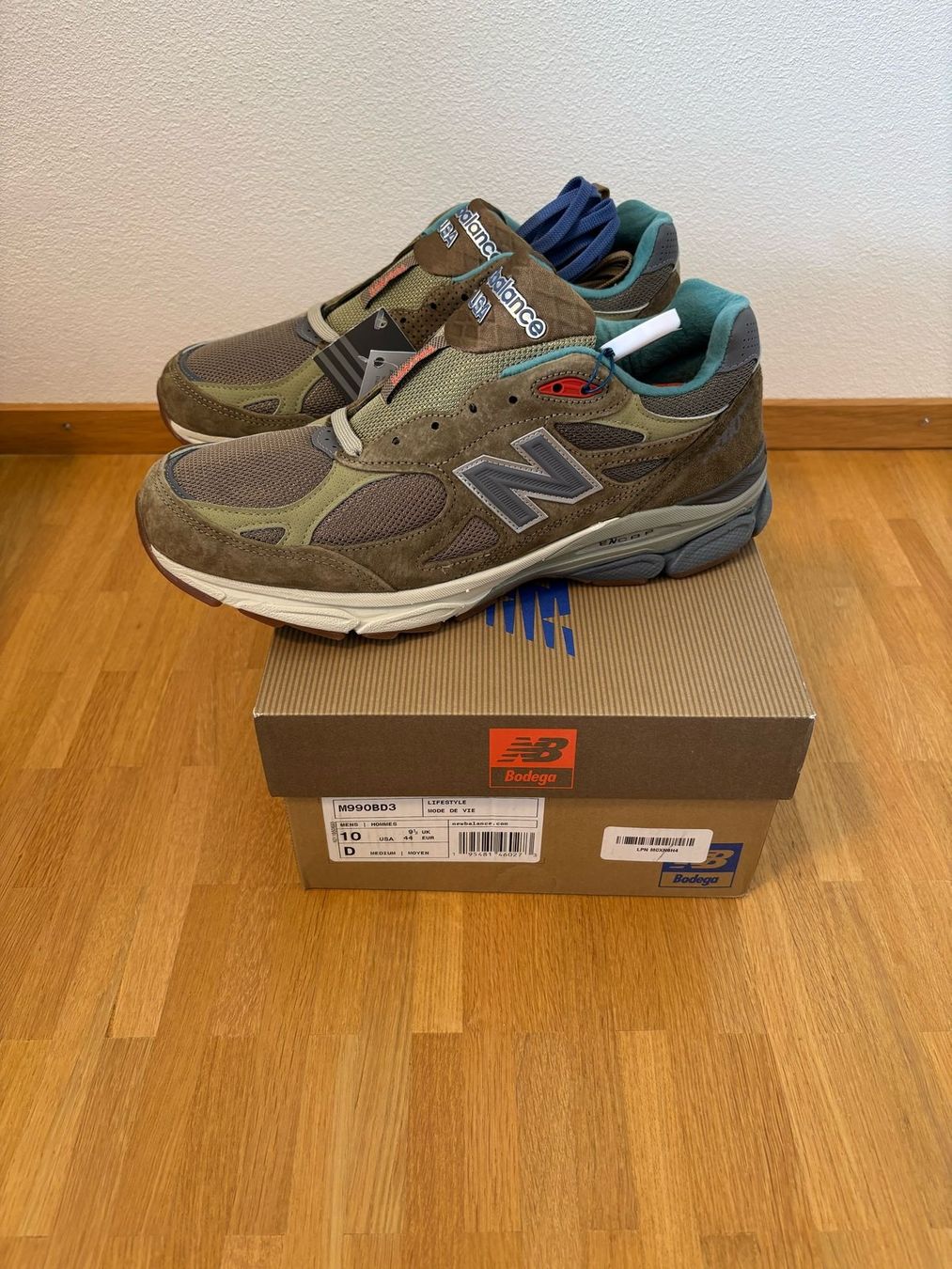 New Balance Scarpe da uomo: New Balance 990v3 Bodega  EU44/ UK9.5/ US10 – Nuovo e nell'imballaggio originale da Kriens venduto da Na_Ro 1