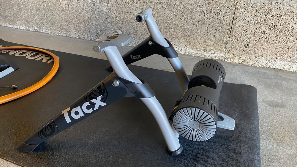 Tacx Bushido Smart Rollentrainer Bluetooth Zwift Kompatibel Kaufen