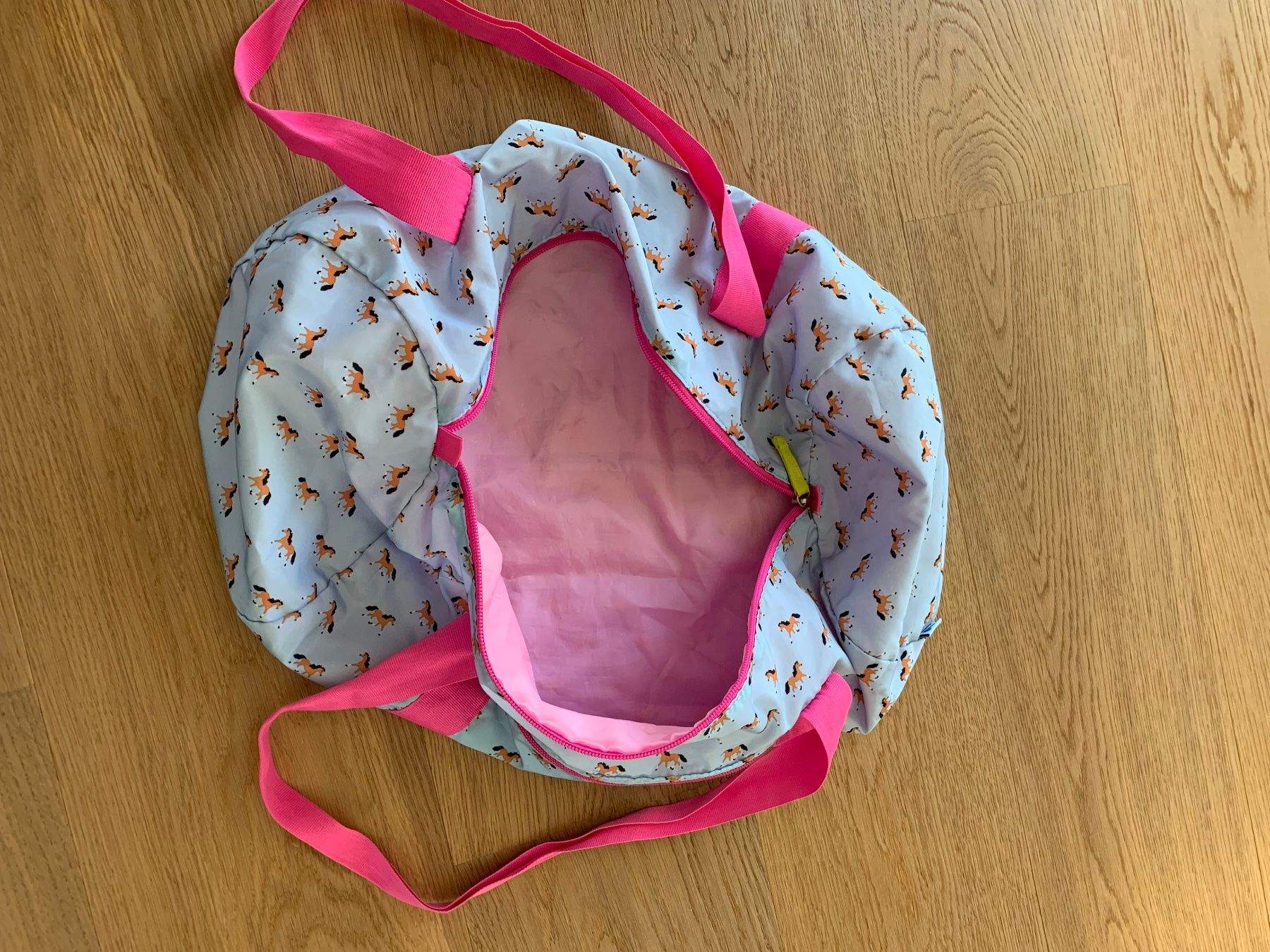 Borse & Zaini: Leichte Tasche hellblau mit Pferdmuster – Usato da Signau venduto da stalder-langenegger 1