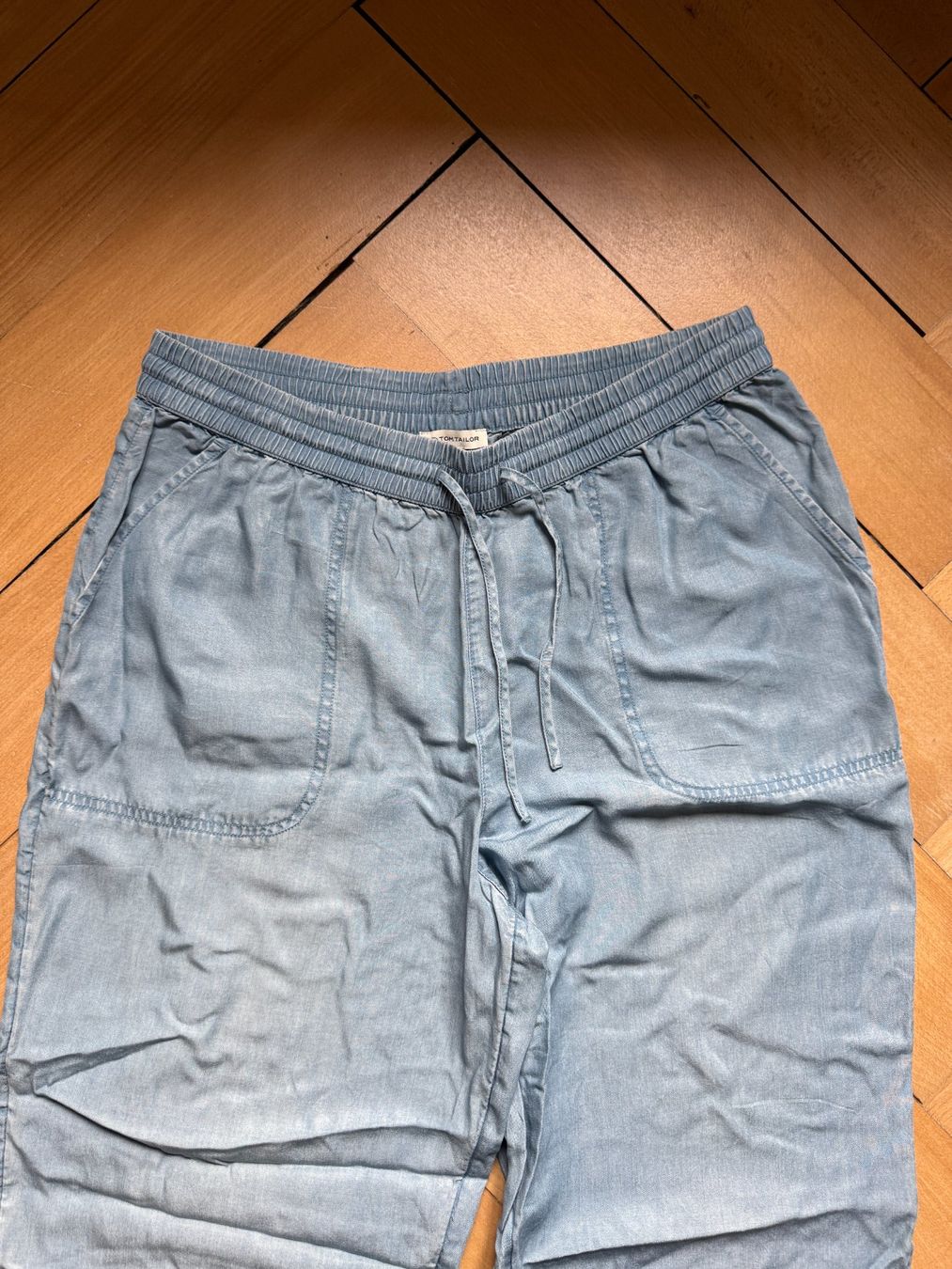 Tom Tailor Pantalons: TOM TAILOR - Jeanshose hellblau leicht 40 – D'occasion à Zürich par Diazaio 1