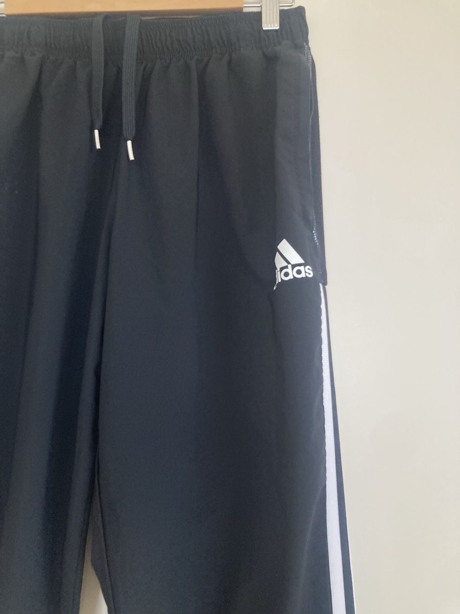 Adidas Pantaloni: Adidas pantalon noir taille M – Usato da Chêne-Bougeries venduto da GiovannaDiLoreto 1