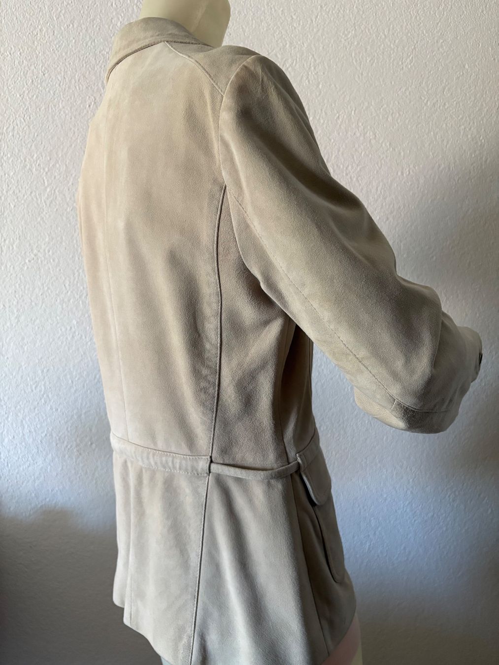 Mango Giacche: MNG VELOURLEDER BLAZER gr40(38) – Usato da Niederbipp venduto da blu_jw7r 2