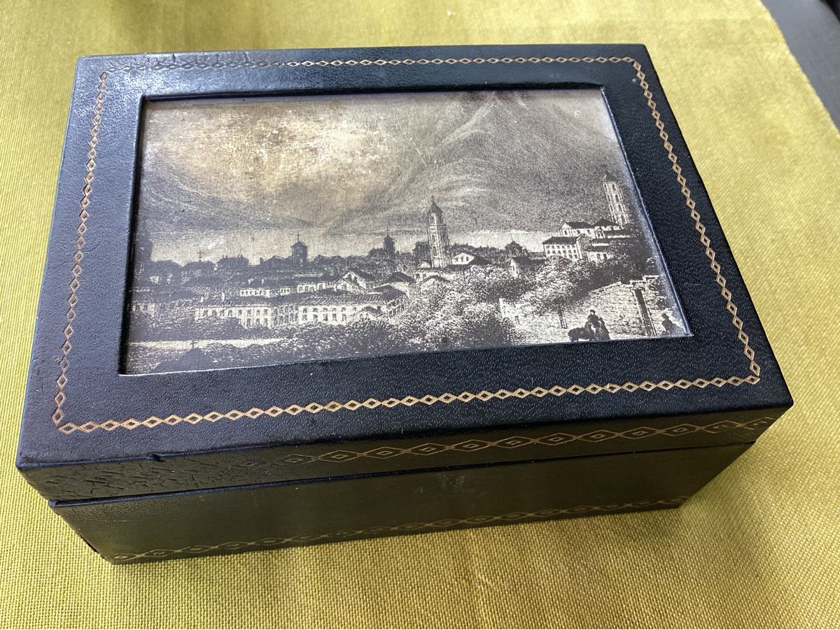 Barattoli: Antike Schatulle  – Usato da Minusio venduto da scotch111